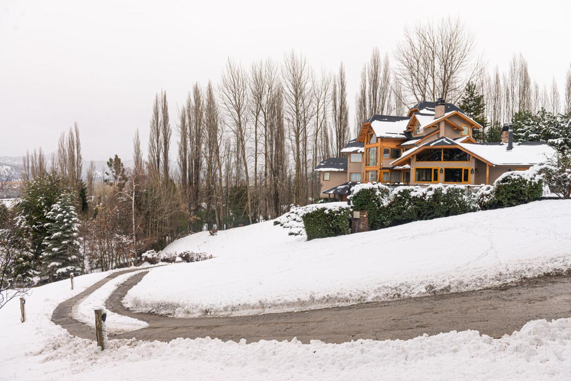 Hotel Casona Del Alto San Martín de los Andes Exterior foto